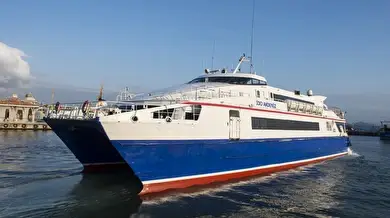 Arabalı Feribot